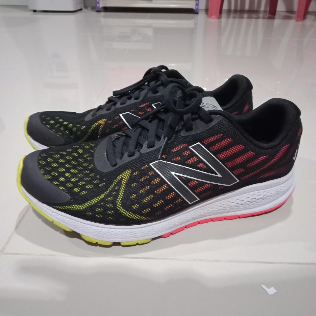 New Balance Vazee Rush 2 Fesyen Pria Sepatu Sneakers di Carousell