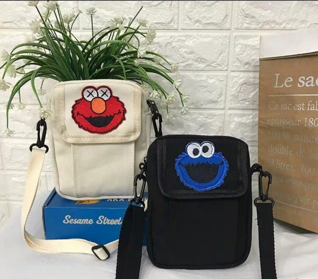 elmo sling bag