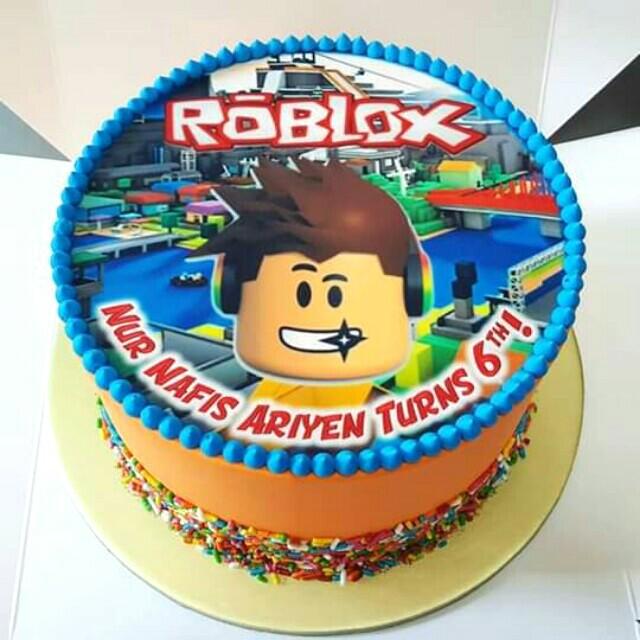 Roblox Customise Photo Cake Food Drinks Baked Goods On Carousell