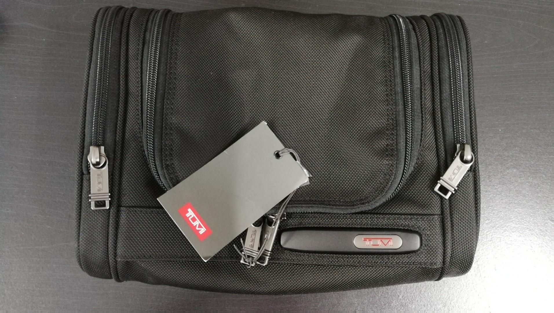 Tumi Hanging Travel Kit Toiletry Bag Men s Fashion Bags Belt