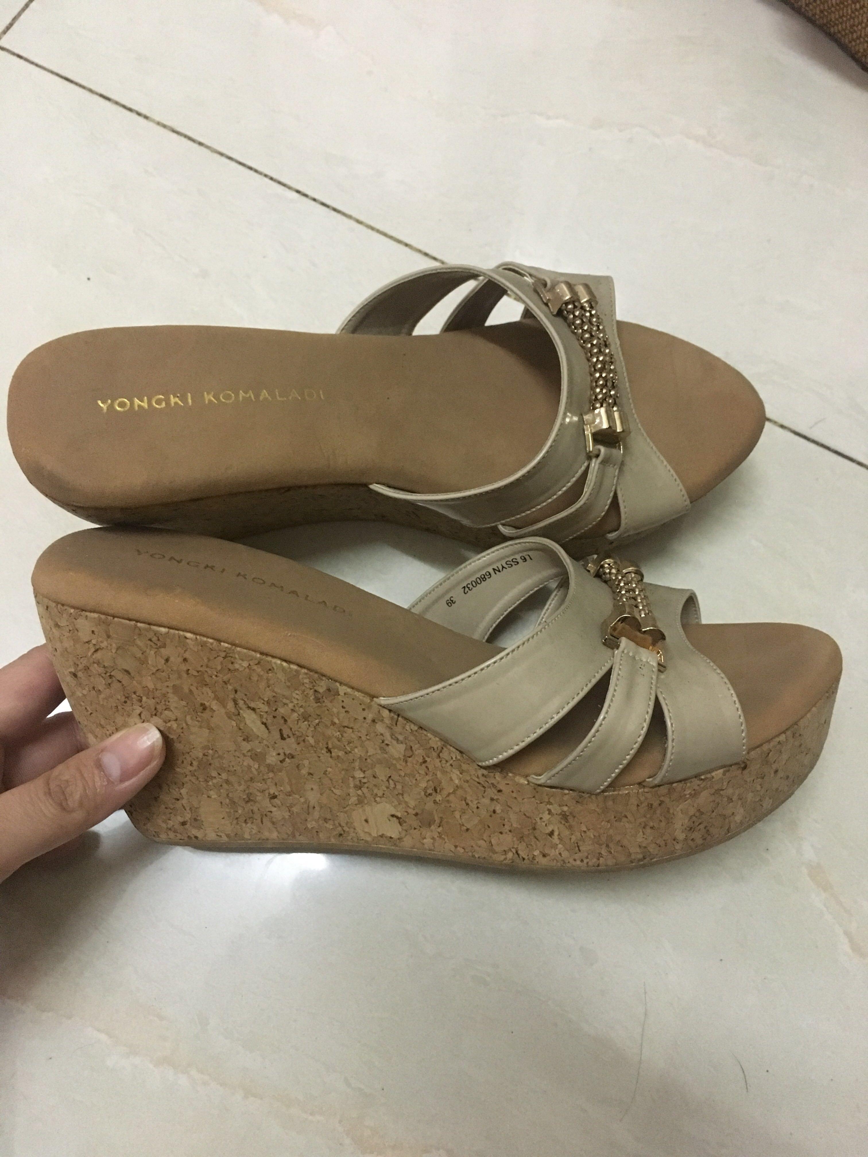 Sandal yongki on sale komaladi wedges