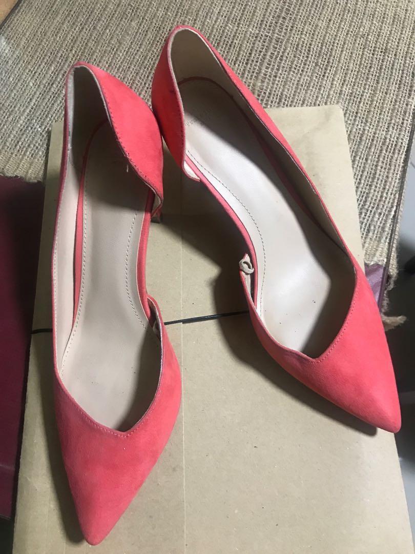 Coral pumps low heel Clearance