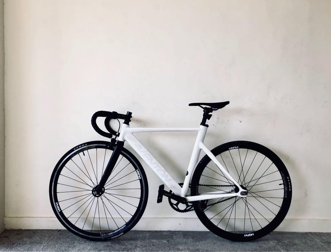 Aventon mataro deals white