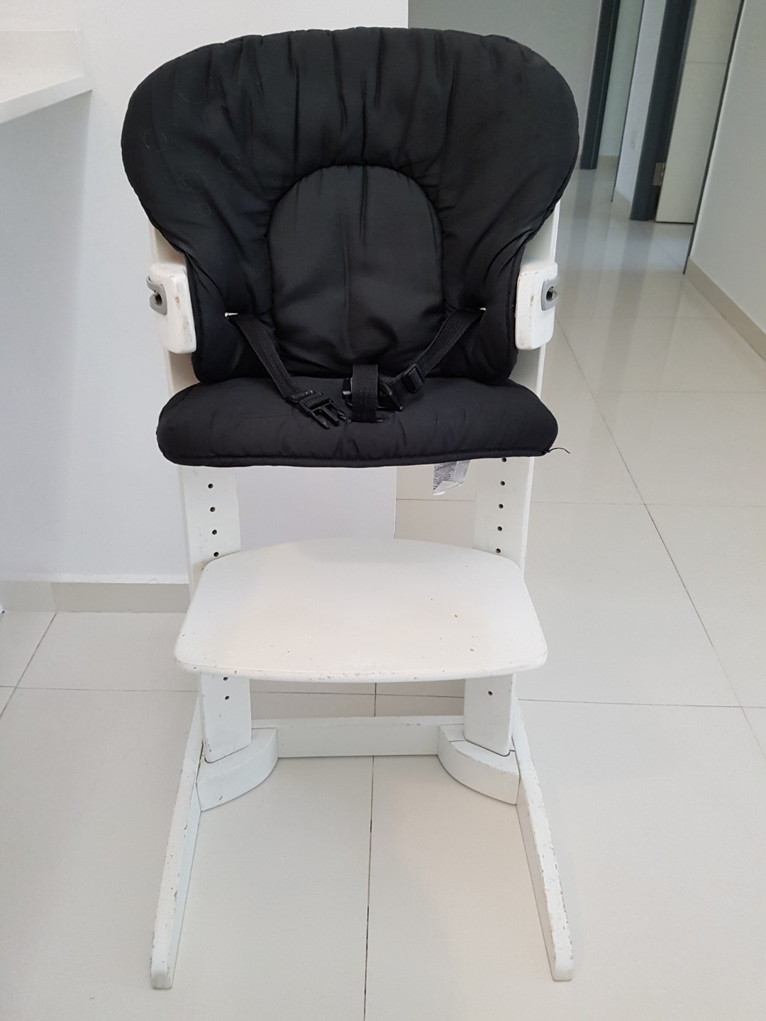 Bebe Confort Woodline High Chair Babies Kids Baby Nursery Kids Furniture Kids Tables Chairs On Carousell