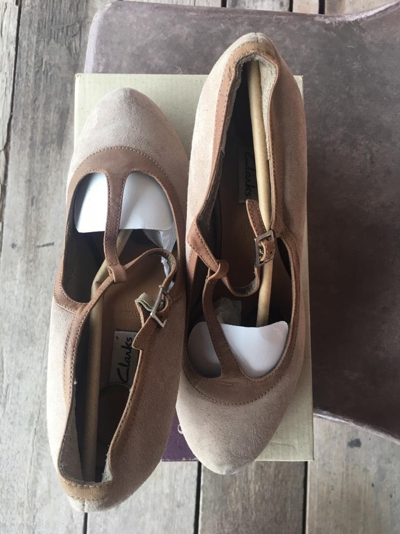 clarks chorus thrill shoes