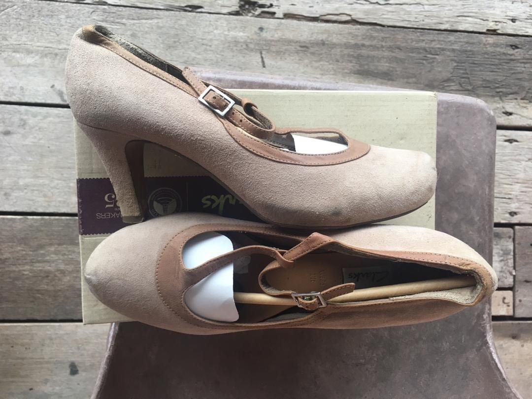 chorus thrill clarks shoes