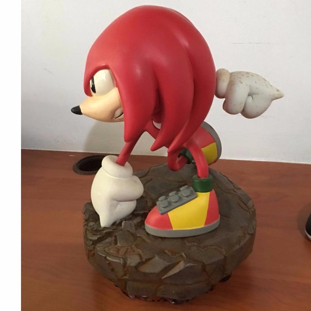 First 4 Figures Knuckles The Echidna Exclusive Statue, Hobbies & Toys