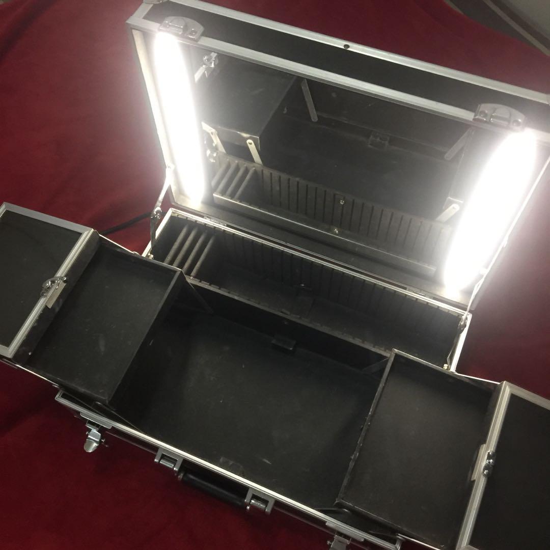 Gladking Make Up luggage / Box, Beauty & Personal Care, Face, Makeup on