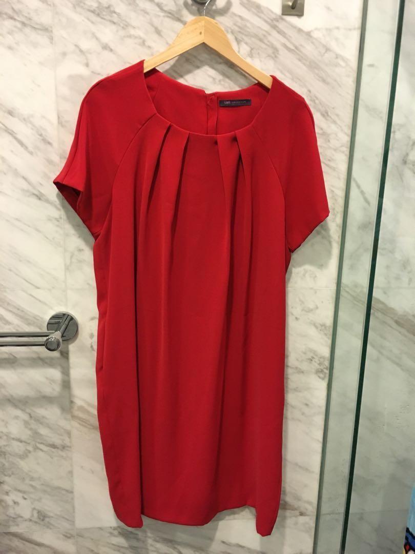 red spaghetti strap prom dress