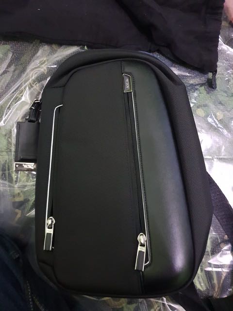 tumi massena sling