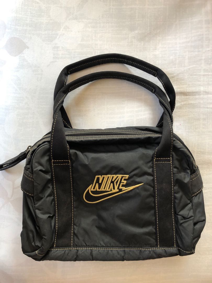 nike chain bag