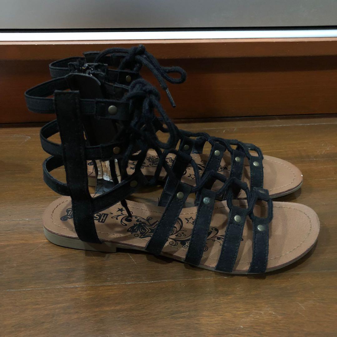 Payless goldenrod deals