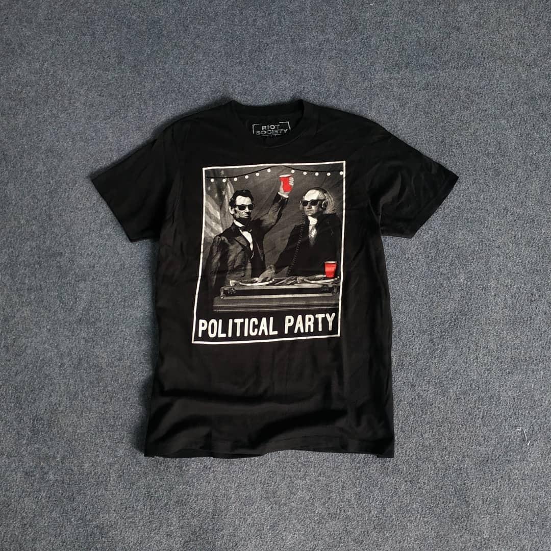 RIOT SOCIETY POLITICAL PARTY, Fesyen 