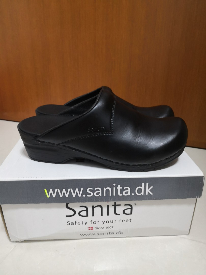 Sanita safety shoes sales