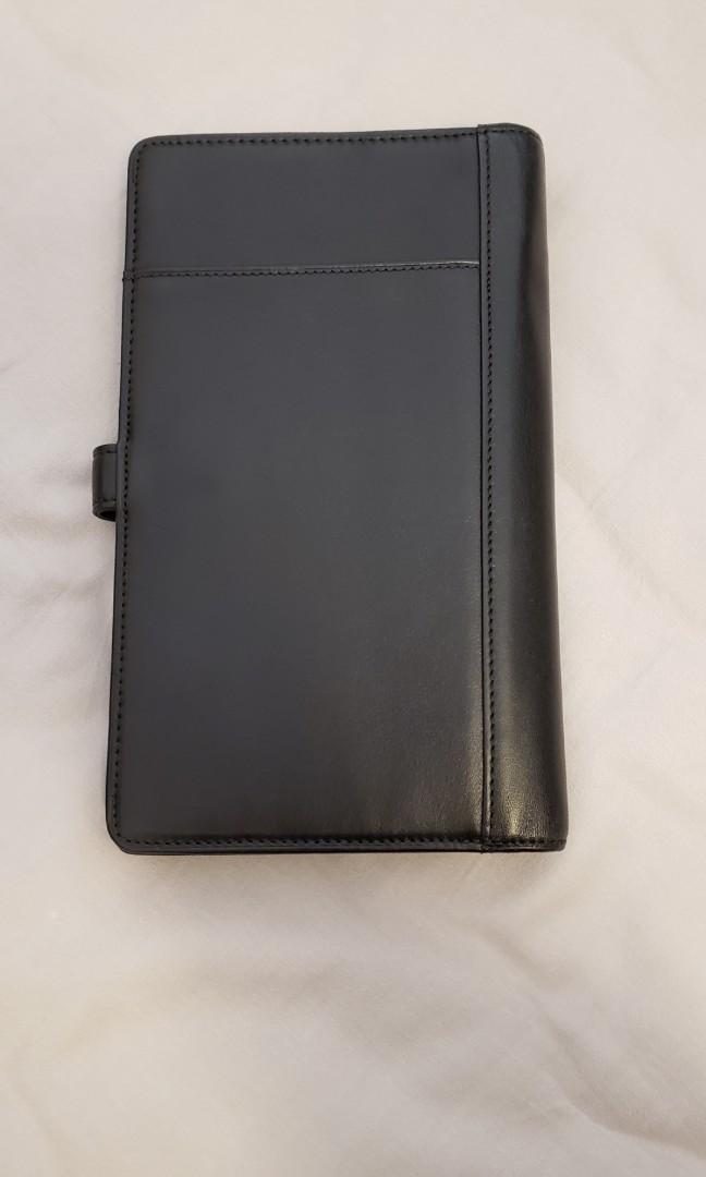 Tumi Ultimate Travel Organizer / Travel Wallet / Passport Holder, 興趣及遊戲