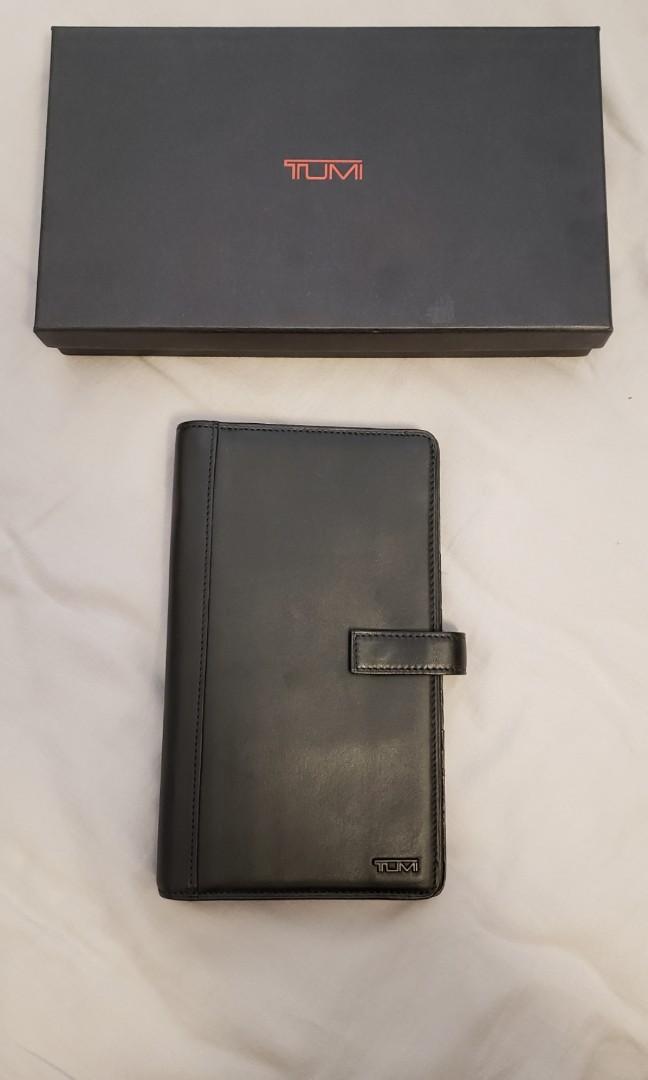 Tumi Ultimate Travel Organizer / Travel Wallet / Passport Holder, 興趣及遊戲