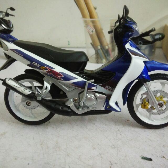 Custom Yamaha 125zr Biru Bata Diecast Toys Games Diecast Toy Vehicles On Carousell