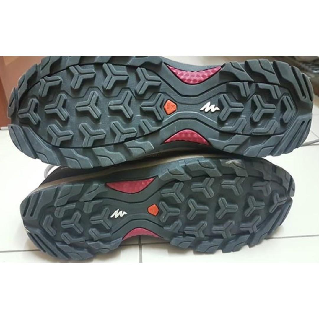 DECATHLON MH100 MID WOMEN S WATERPROOF MOUNTAIN HIKING SHOES