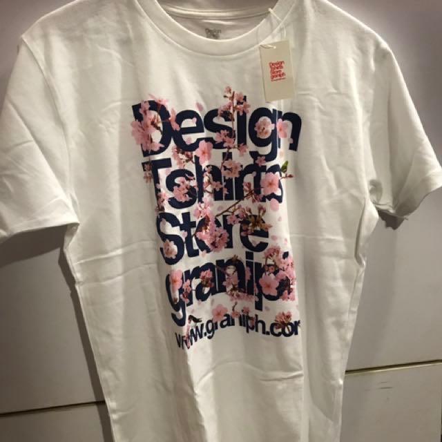 tee shirt store