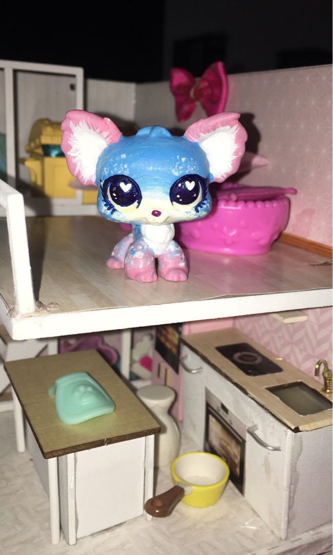 littlest pet shop customs