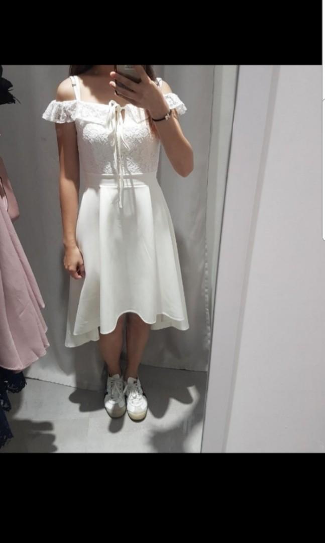 Looking For Exact Dress Women S Fashion Clothes Dresses Skirts On Carousell Of the invisible zipper in the side of waist, powerful zippper and the waist design increase skirt stability and avoid unnecessary embarrassment. carousell