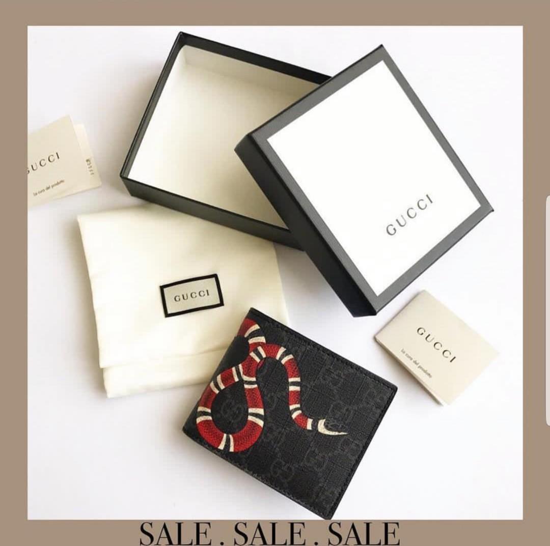 GUCCI SNAKE WALLET, Men's Fashion, Watches & Accessories, Wallets & Card  Holders on Carousell