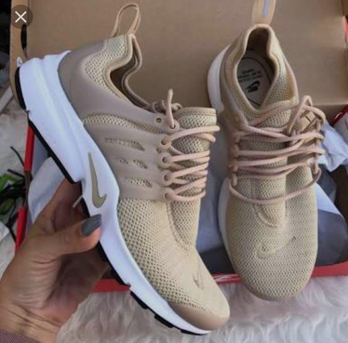 Nike presto nude top