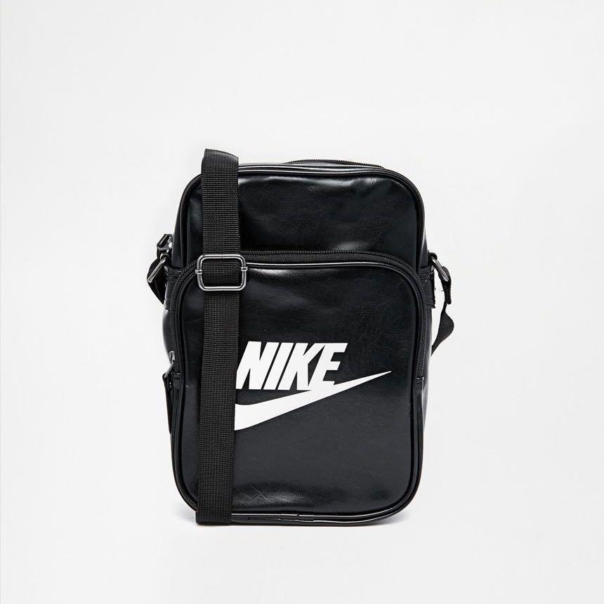 black nike shoulder bag