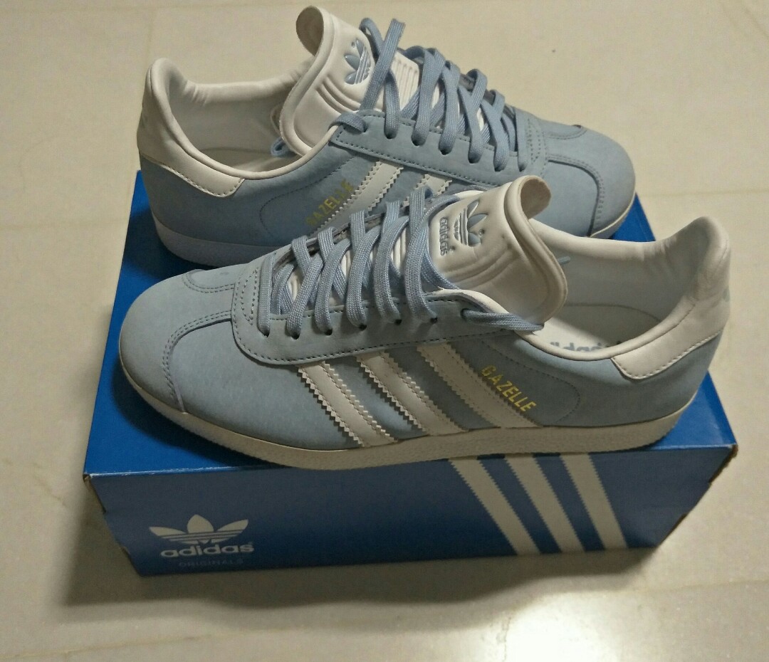 powder blue adidas gazelle