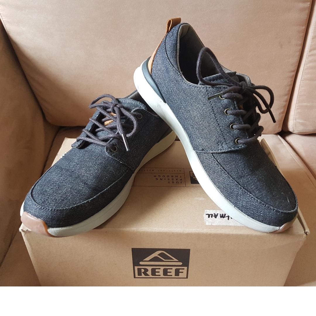 reef men's rover low shoes