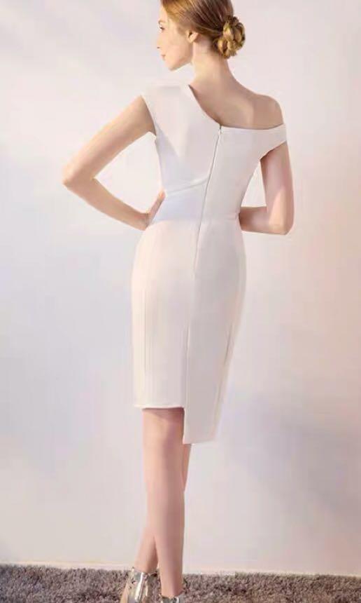 Second Hand Half Off Shoulder White Dress Dinner Dress Formal Dress Women S Fashion Clothes Dresses Skirts On Carousell