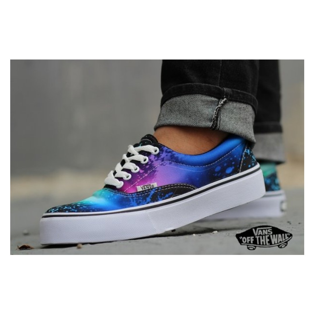 Vans galaxy hitam online