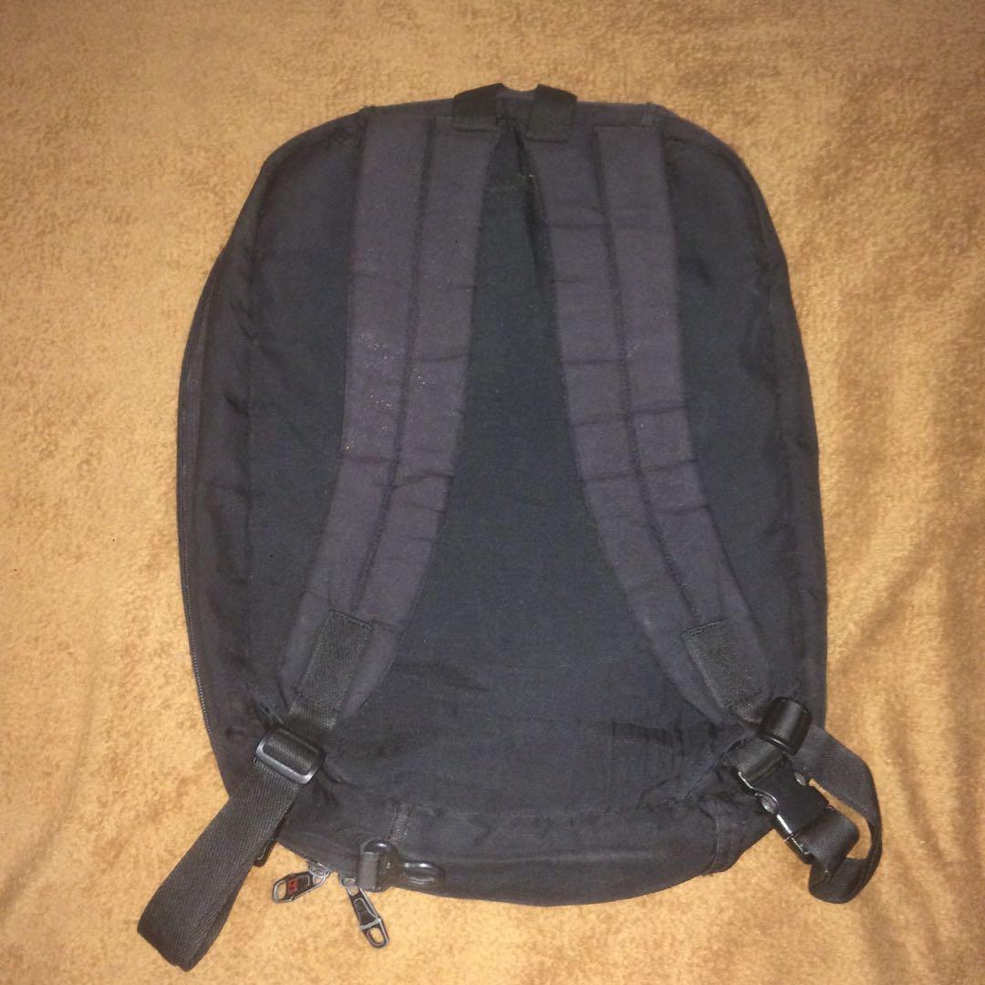 Tas Sekolah Hitam, Fesyen Pria, Tas & Dompet , Ransel di Carousell