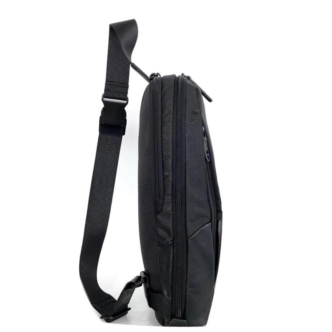 Tumi marshall sling shop
