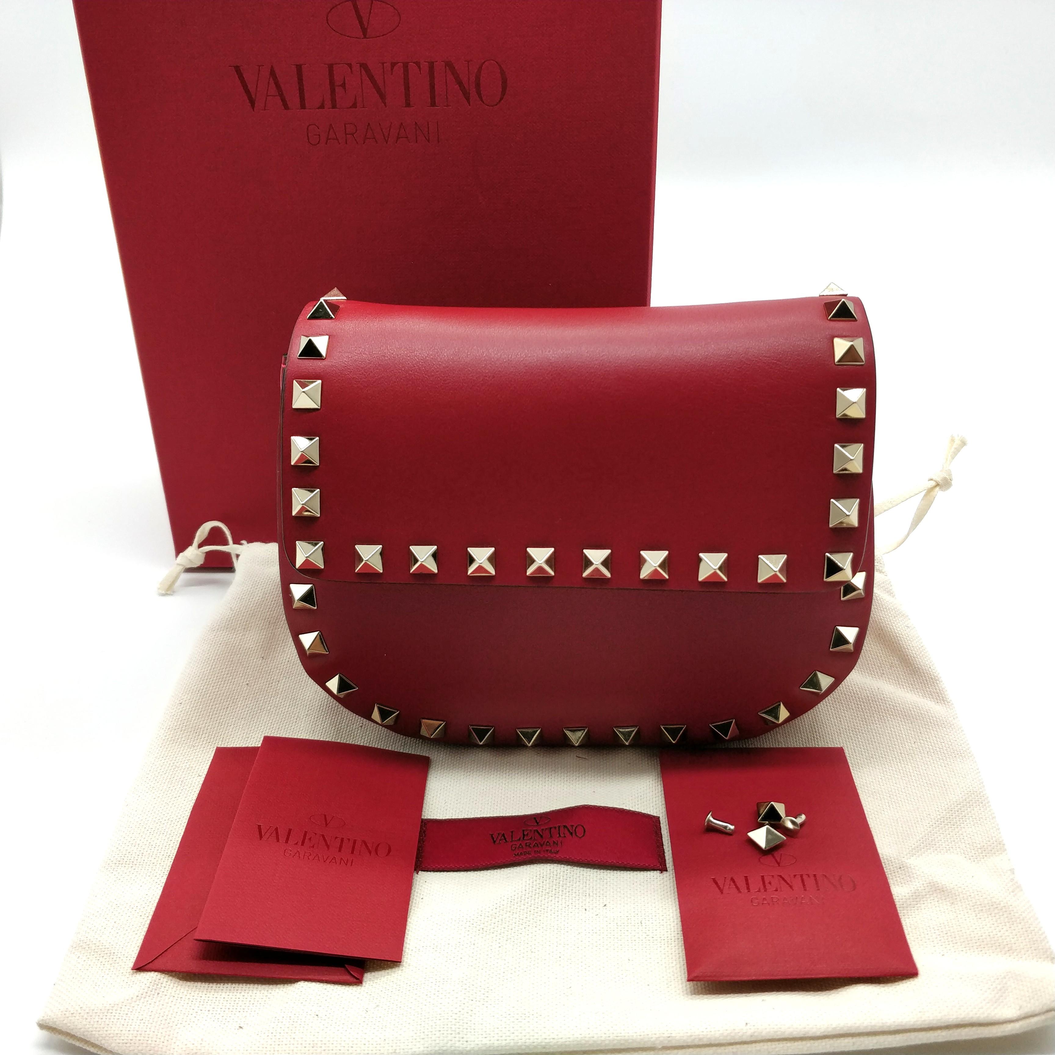 valentino garavani bag red