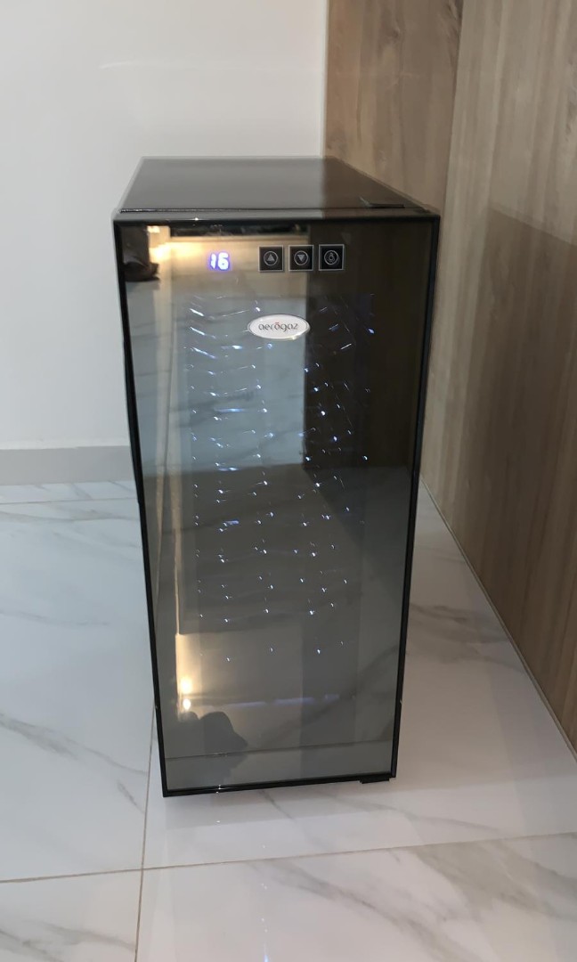Aerogaz Wine chiller, TV & Home Appliances, Kitchen Appliances, Wine