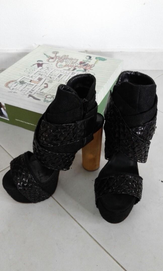 jeffrey campbell platform