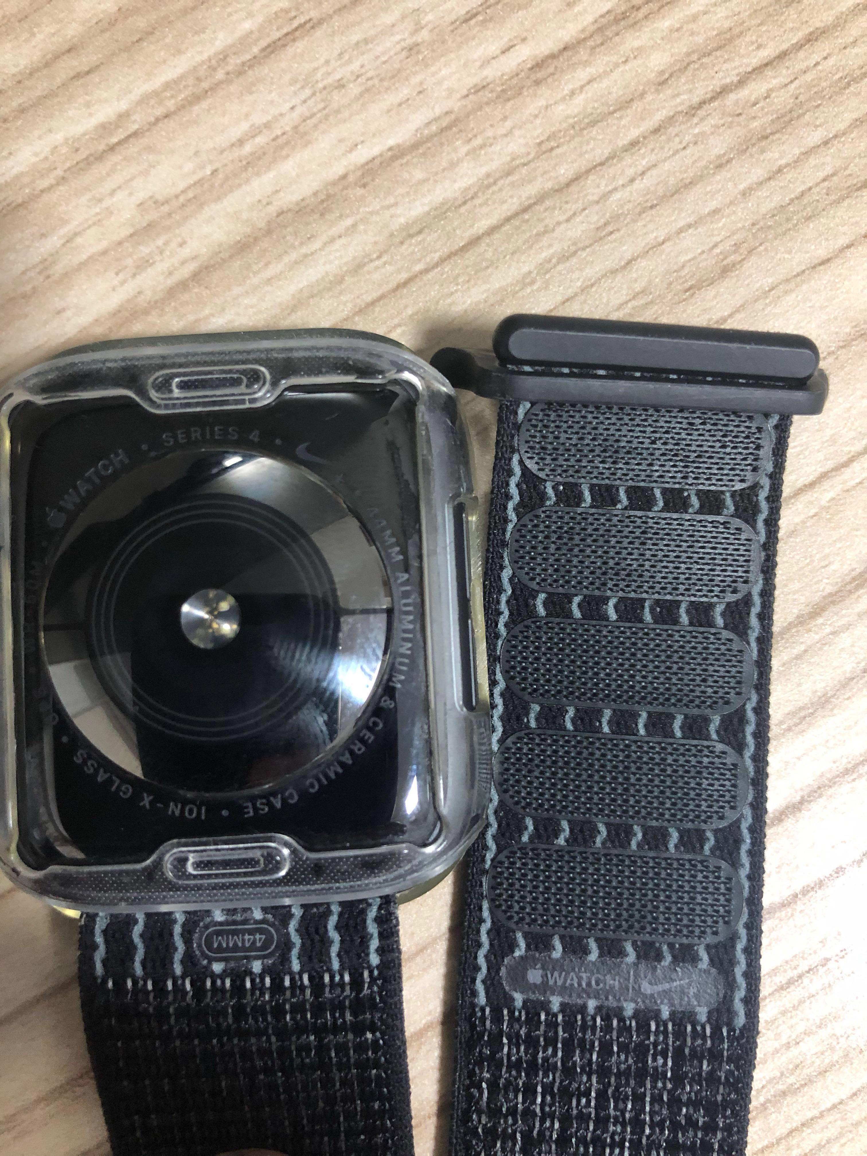 Apple Watch Nike Series 4 GPS 44mm Space Grey Aluminium Case