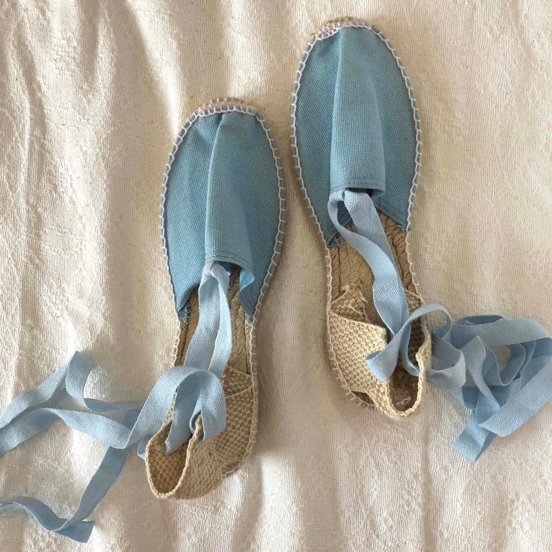 fjende Forføre betale sig Authentic Spanish Lace-Up Espadrilles (from Madrid), Women's Fashion,  Footwear, Loafers on Carousell