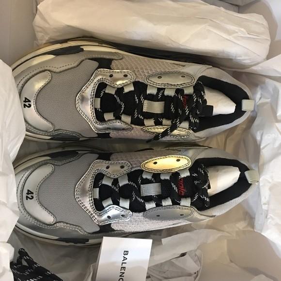 Balenciaga triple s silver red size9 EU42 Men s Fashion Footwear on Carousell