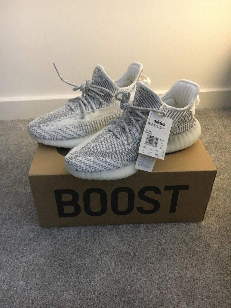 Real vs Fake Yeezy 350 V2 Black Static Review Replica