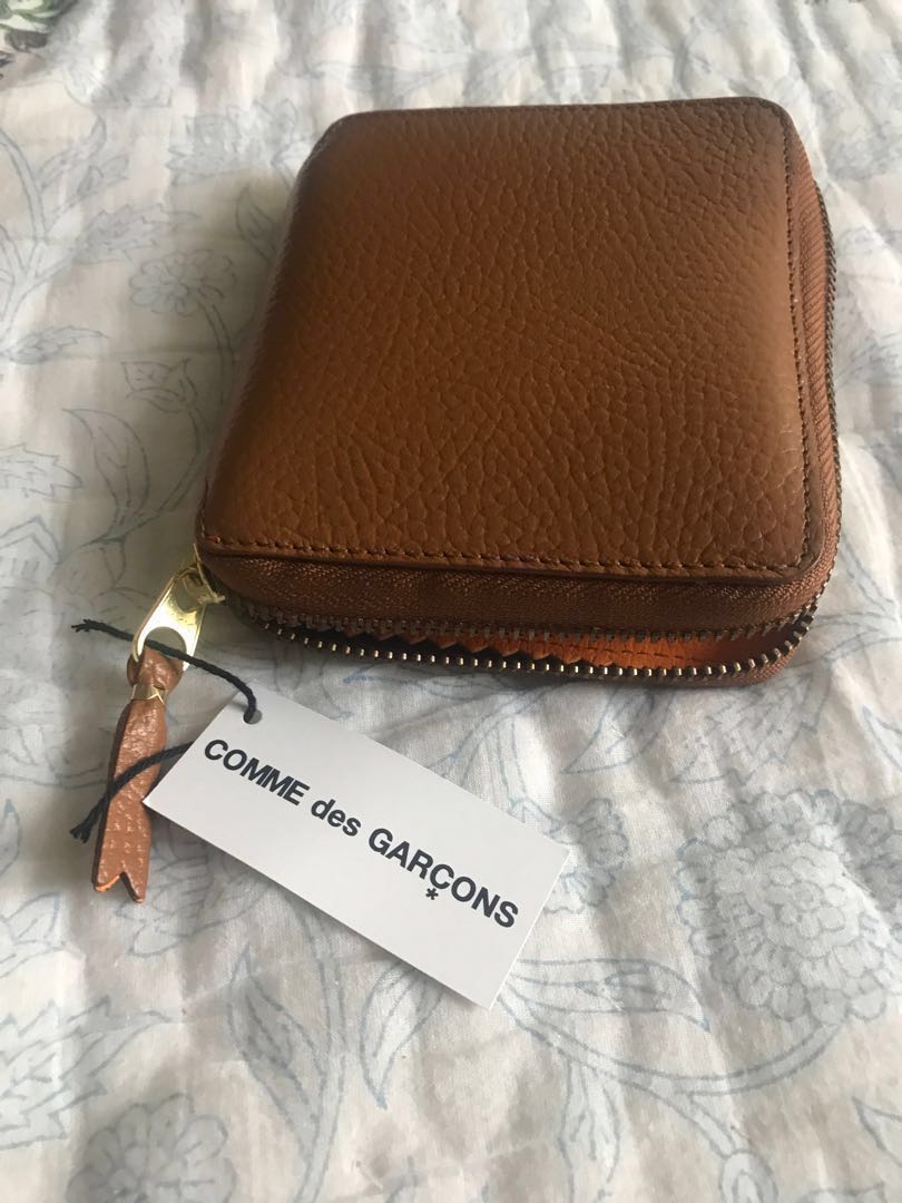 Comme des garcons sales colour inside wallet