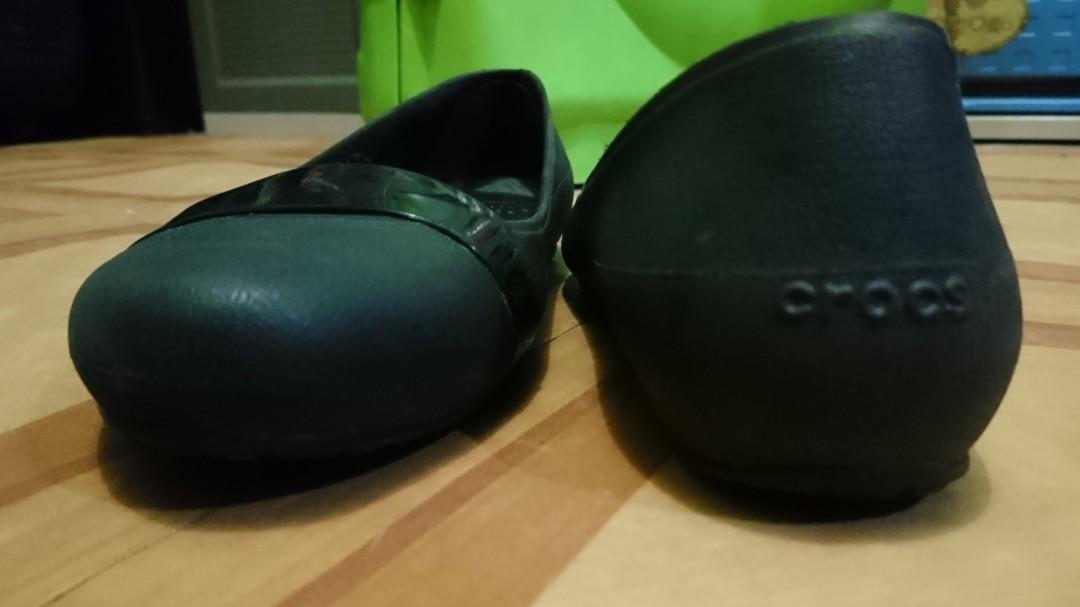 crocs office shoes