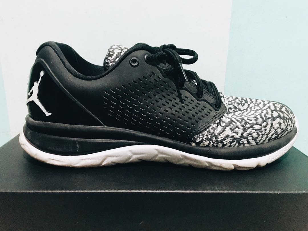 jordan trainer st black