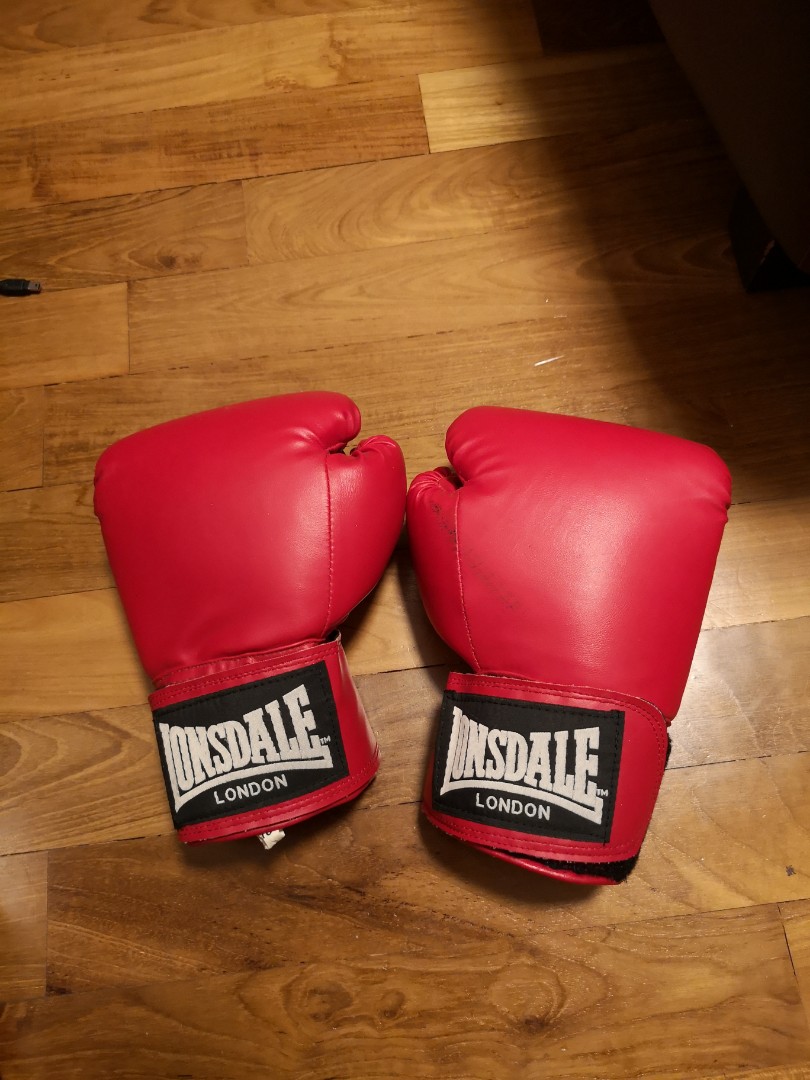 lonsdale 10oz boxing gloves