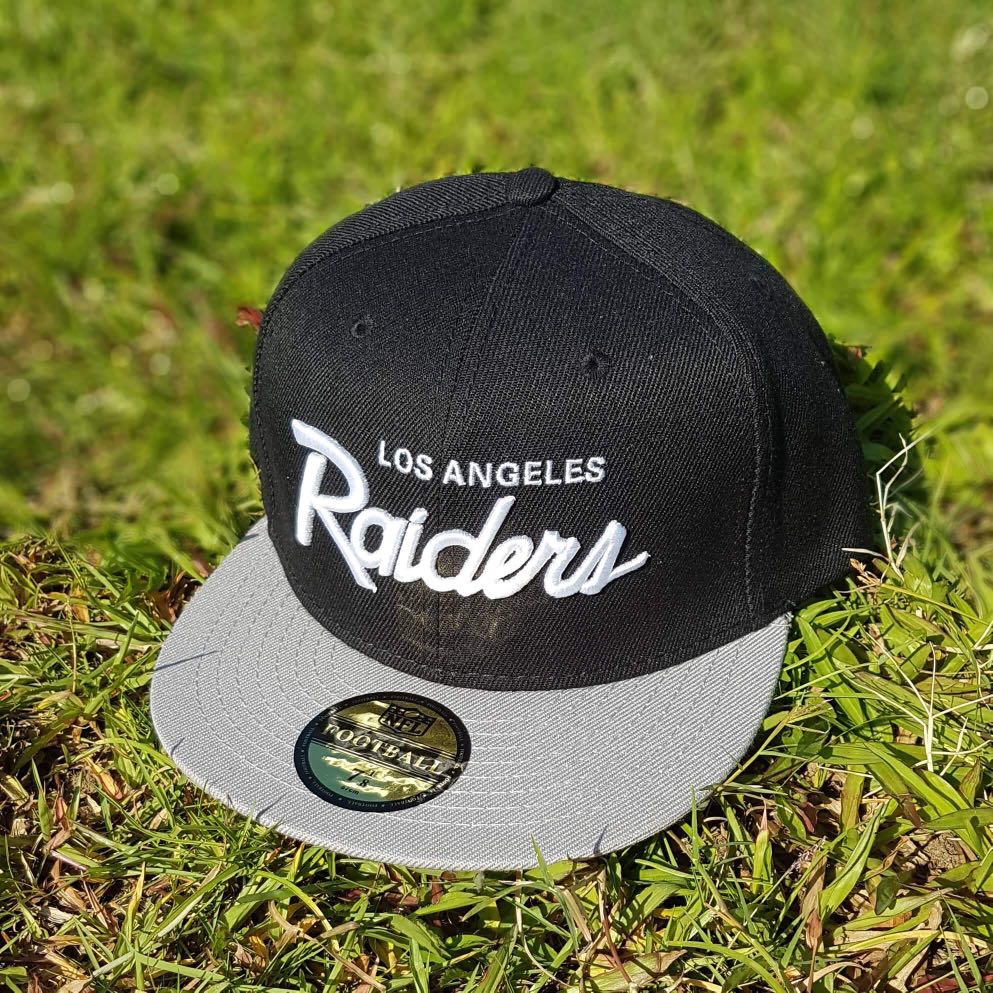 Los Angeles Raiders Vintage Snapback Cap Men S Fashion Accessories Caps Hats On Carousell