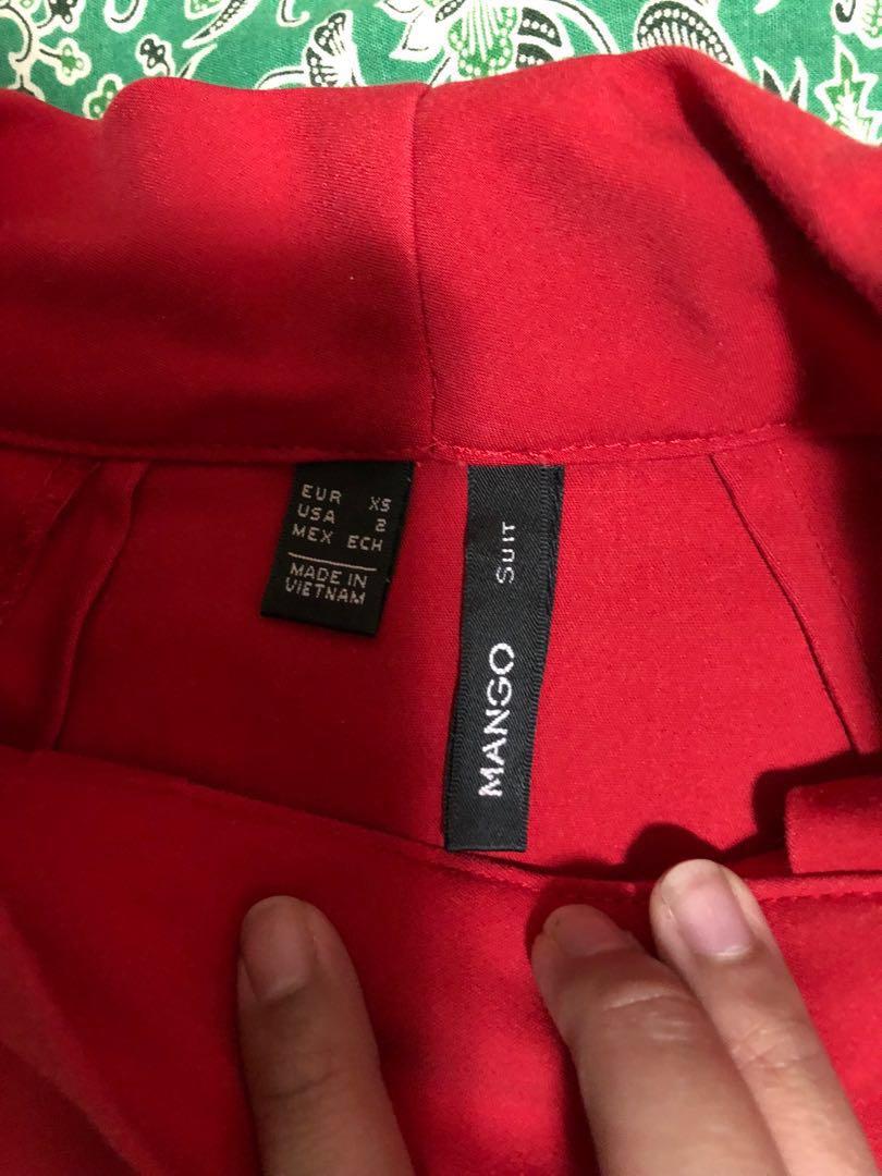 Mango Red Dress (Category: Dresses) located in Paranaque City. Submitted by declutterbgc (Listing ID 197845532, Image 2). Description: Pre-loved condition.