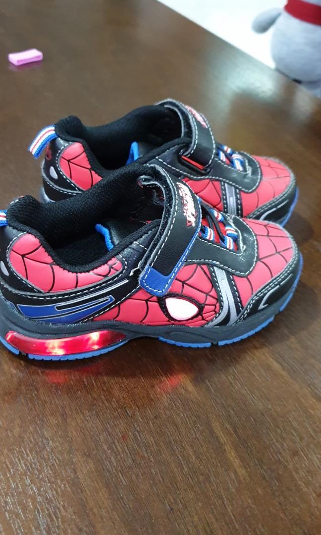 boys light up sandals