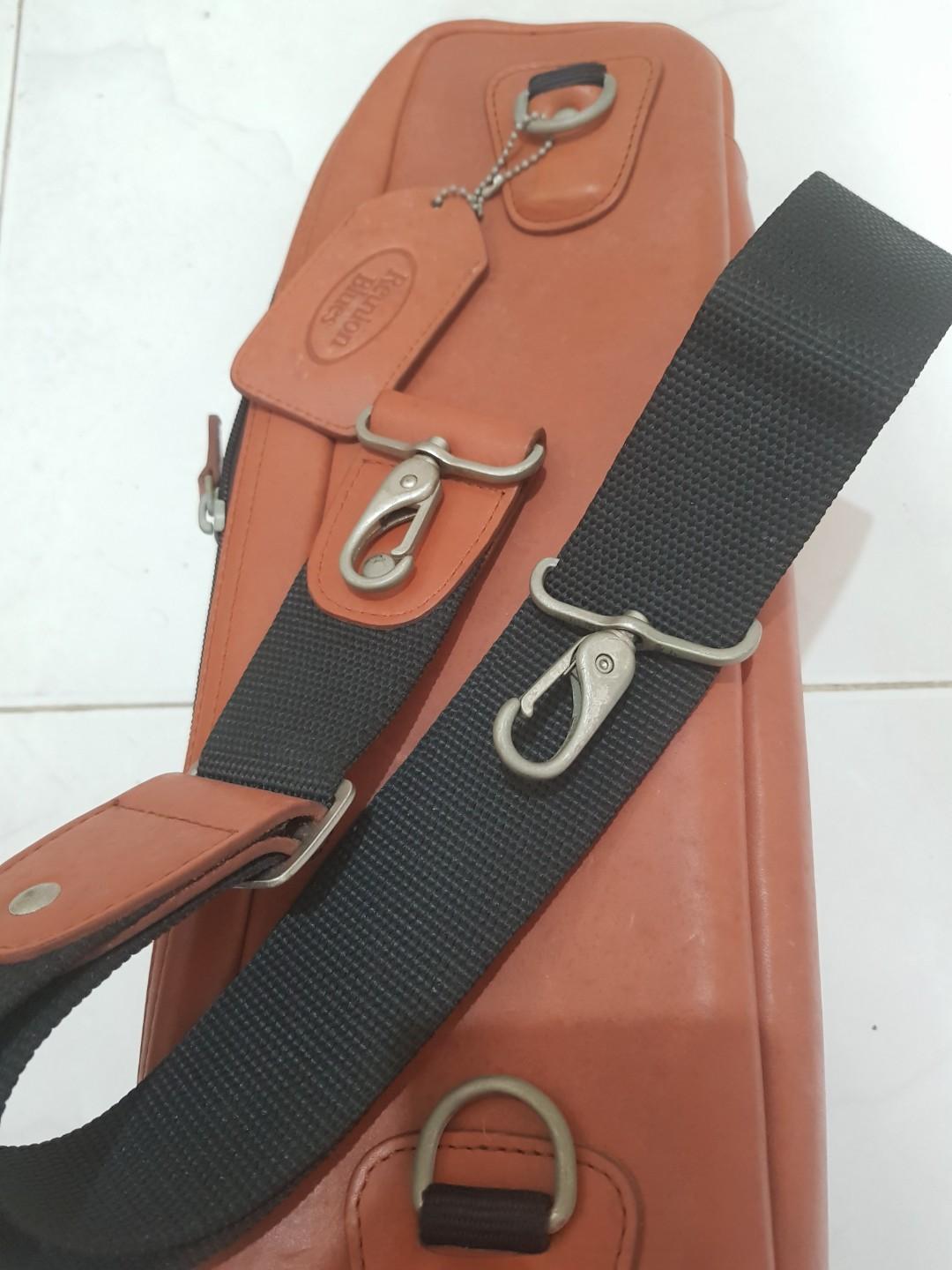 Reunion Blues Flute/Piccolo Carry Case, Genuine Leather, Music & Media