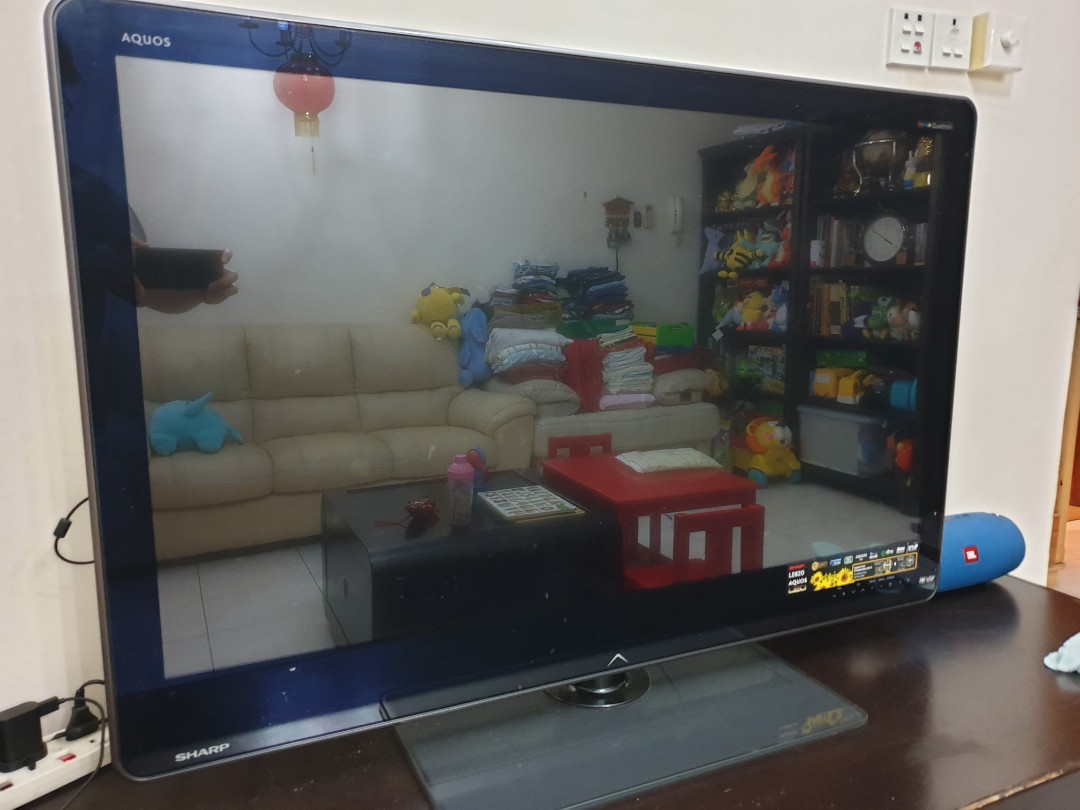 Used Sharp Aquos Le820 46inch Led Tv Electronics Tvs Entertainment Systems On Carousell